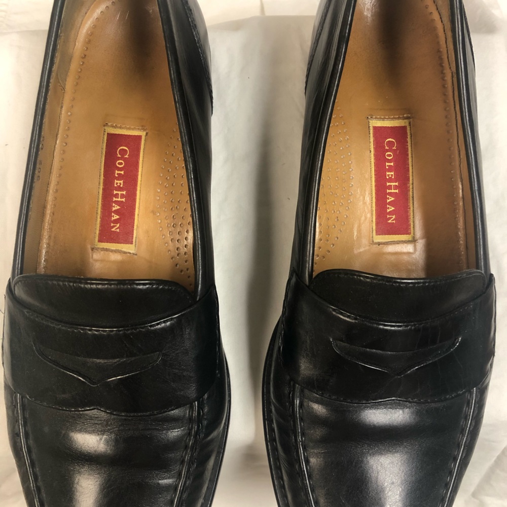 Cole Haan Penny Loafer. Size 11 M. Color is Black.  Excellent condition